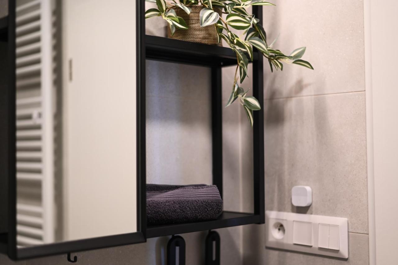 City Center Studio - Comfy & Modern Bratislava Exterior photo