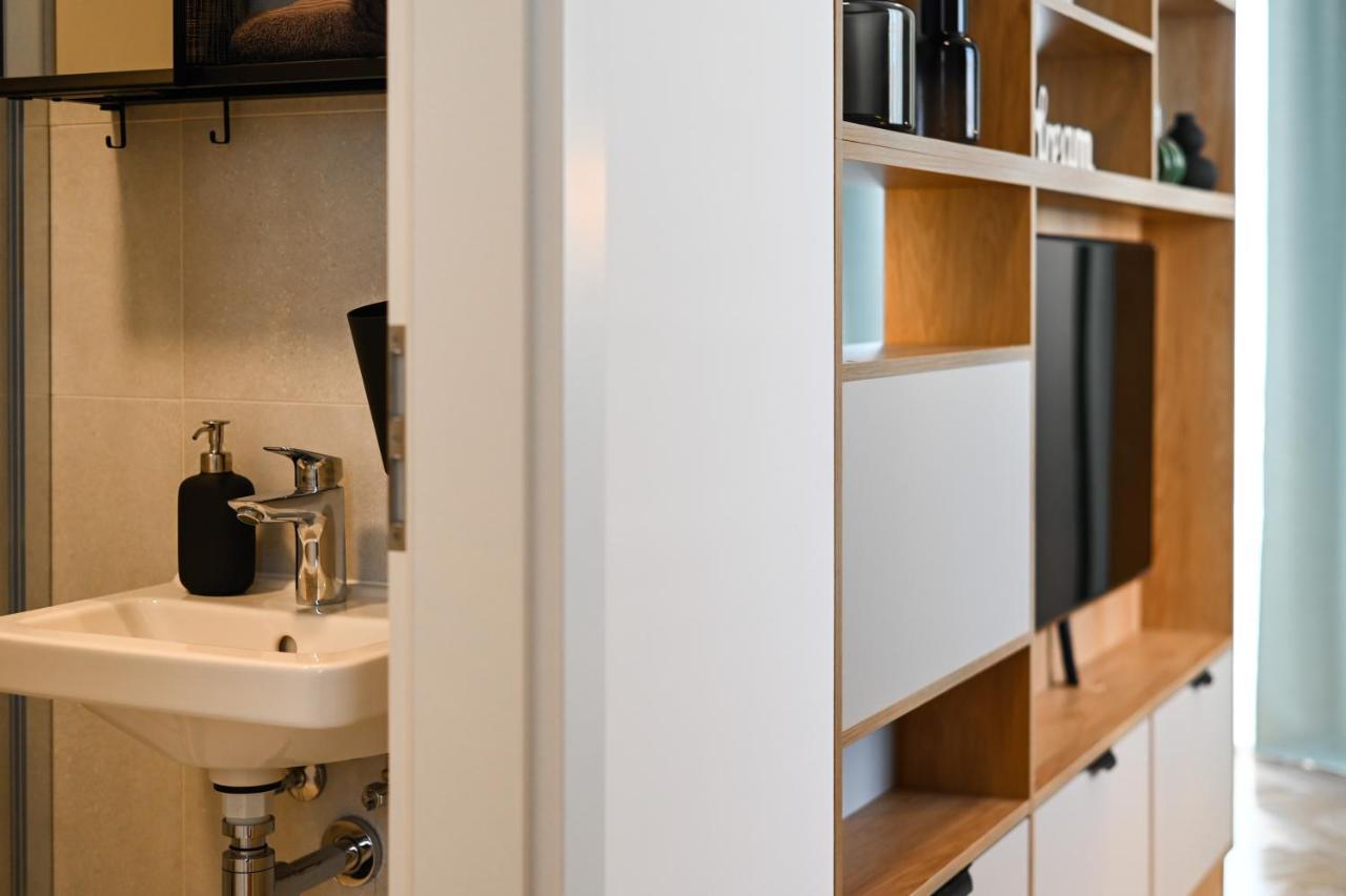 City Center Studio - Comfy & Modern Bratislava Exterior photo