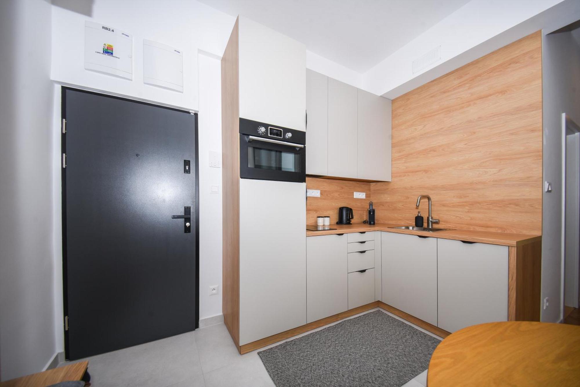 City Center Studio - Comfy & Modern Bratislava Exterior photo