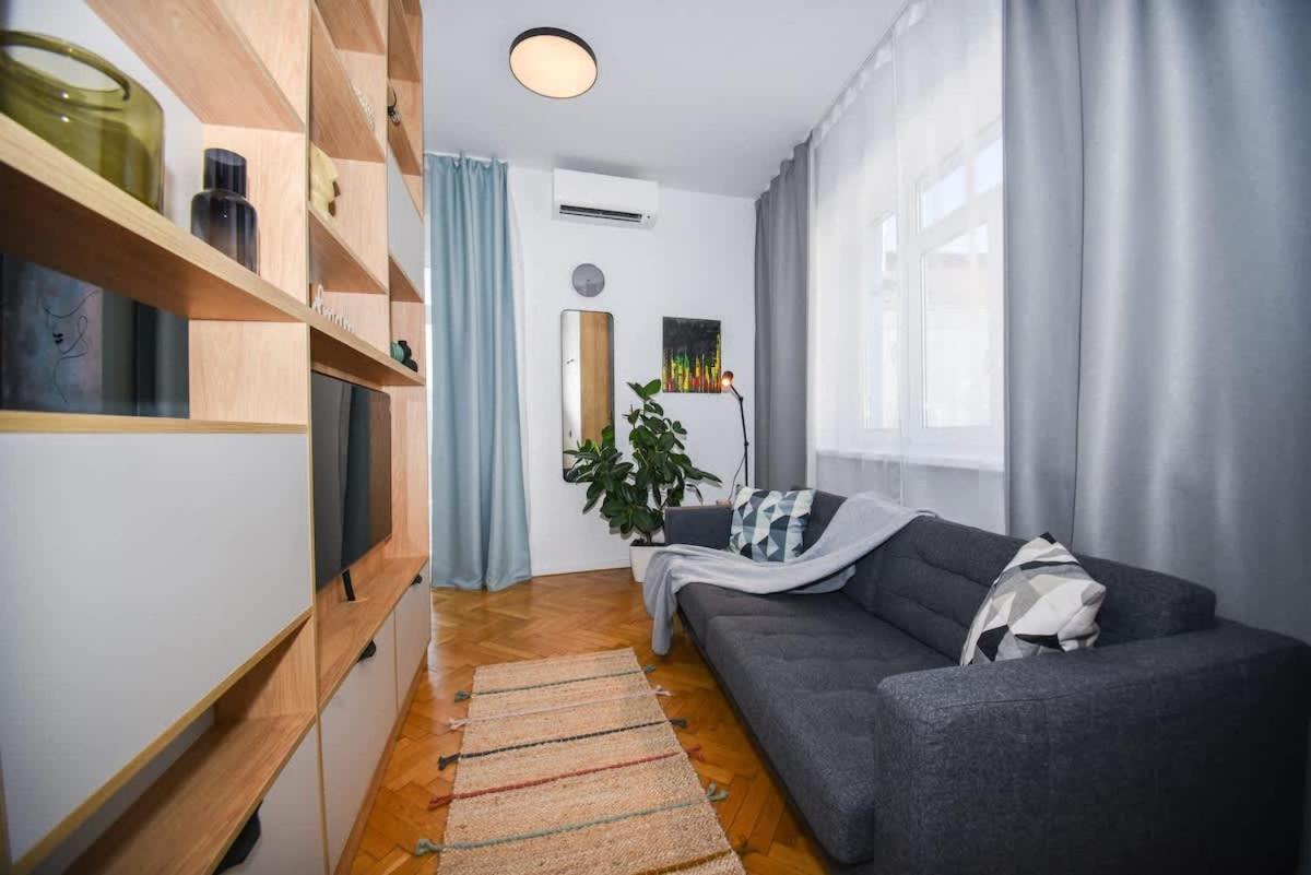City Center Studio - Comfy & Modern Bratislava Exterior photo